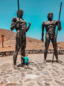 Fuerteventura_Morro_Velosa_Statues